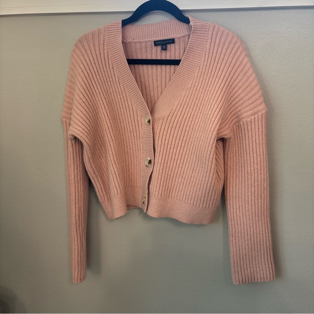 Kendall & Kylie Cropped Ribbed Button Front Cardigan Blush Pink Size M